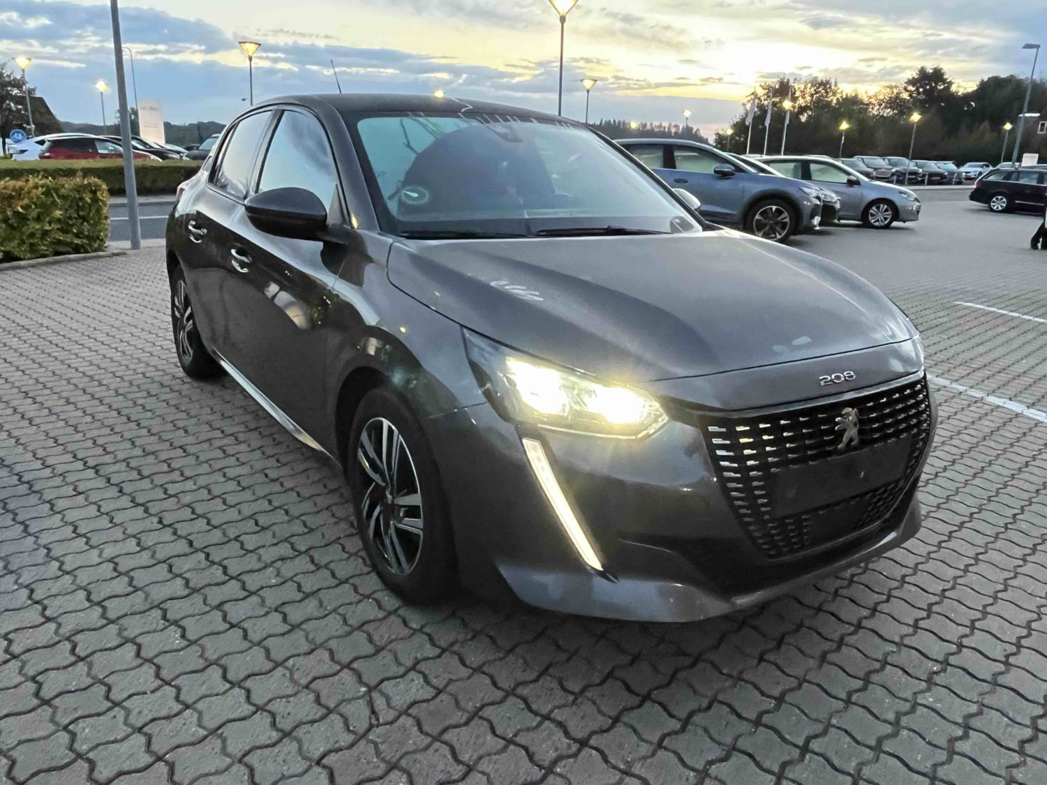Peugeot 208 · 2020